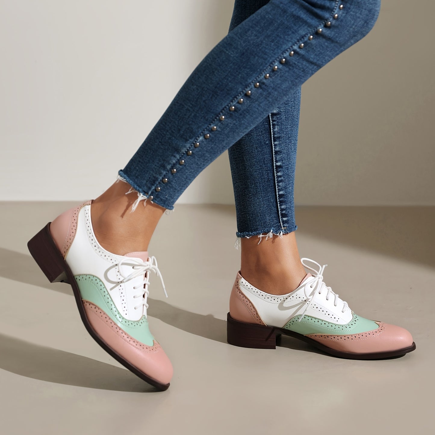 EROCALLI Perforated Retro Wingtip Brogue Pumps for Women