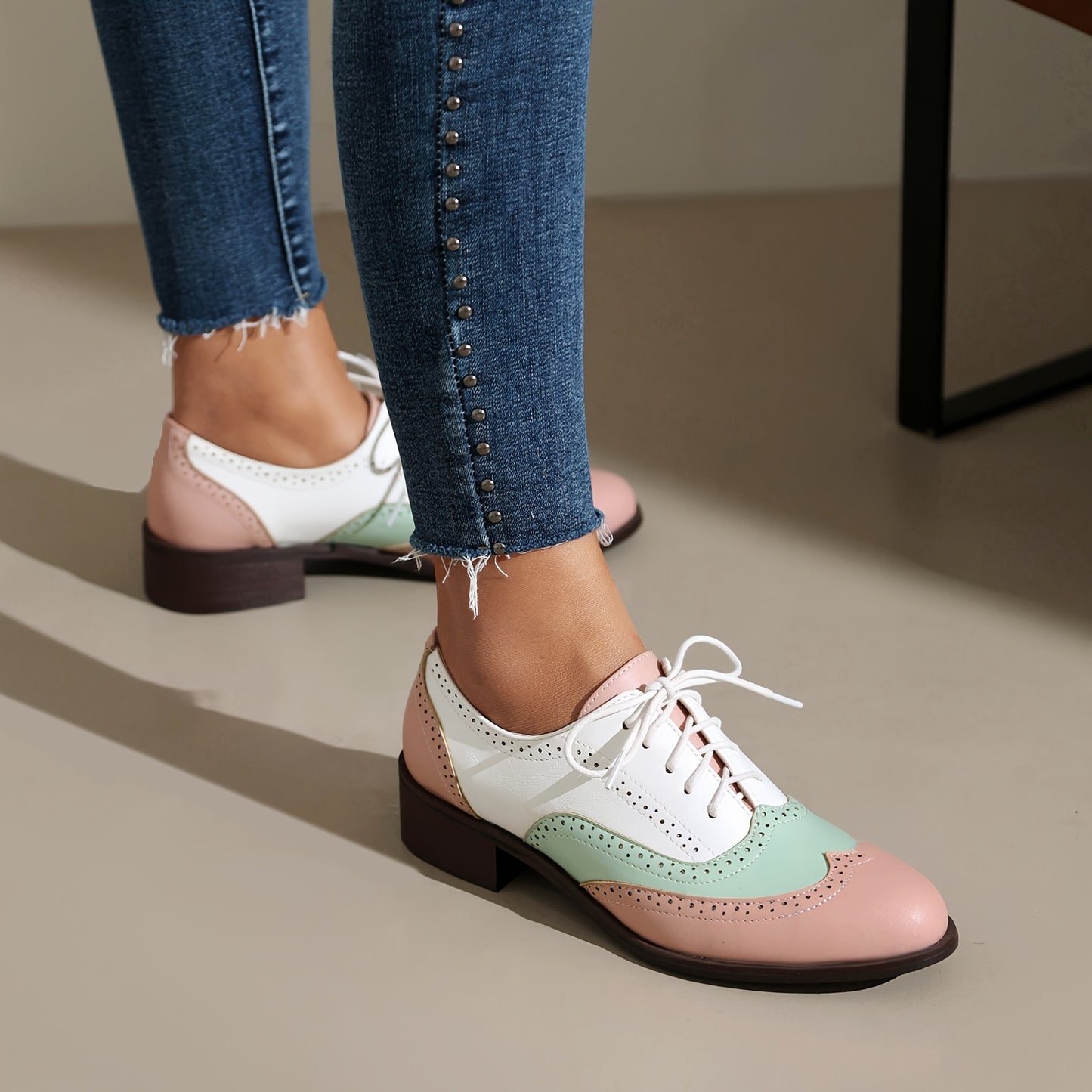 EROCALLI Perforated Retro Wingtip Brogue Pumps for Women